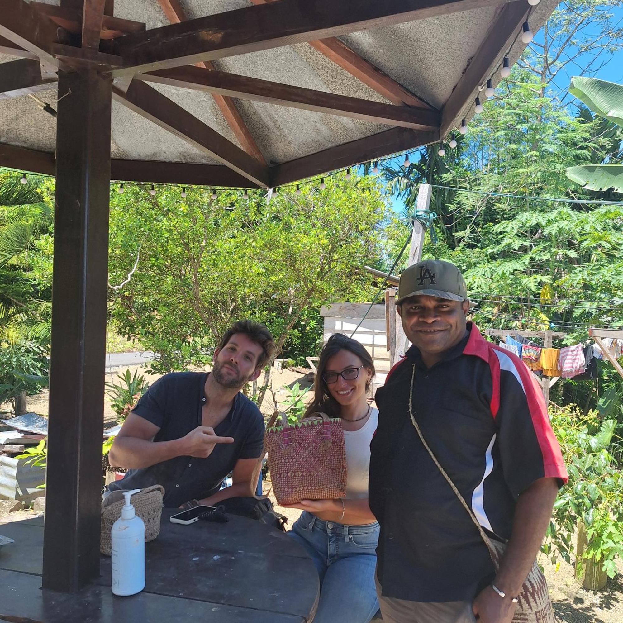 Raja Ampat Family Guest House Saonek Bagian luar foto